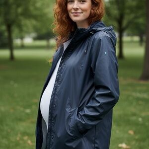 Lands' End Dark Blue Ladies Raincoat 512